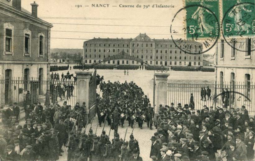 175 - Départ d'un groupe