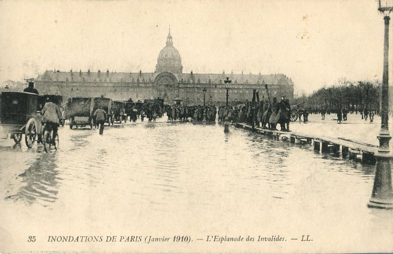 Esplanade des Invalides