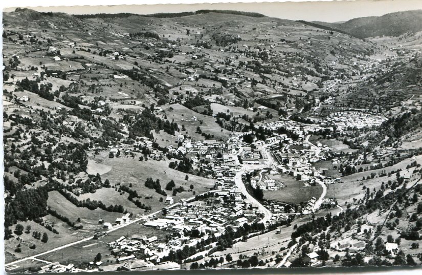 Vue  prise de la Roche de Minuit