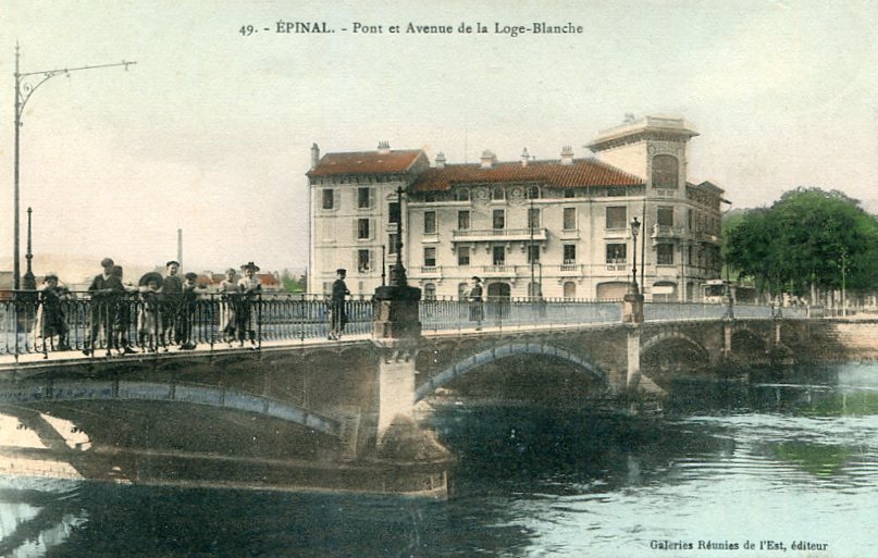 Pont et avenue