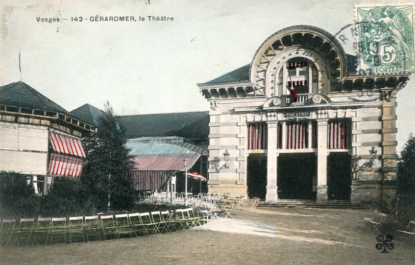 Le Théâtre