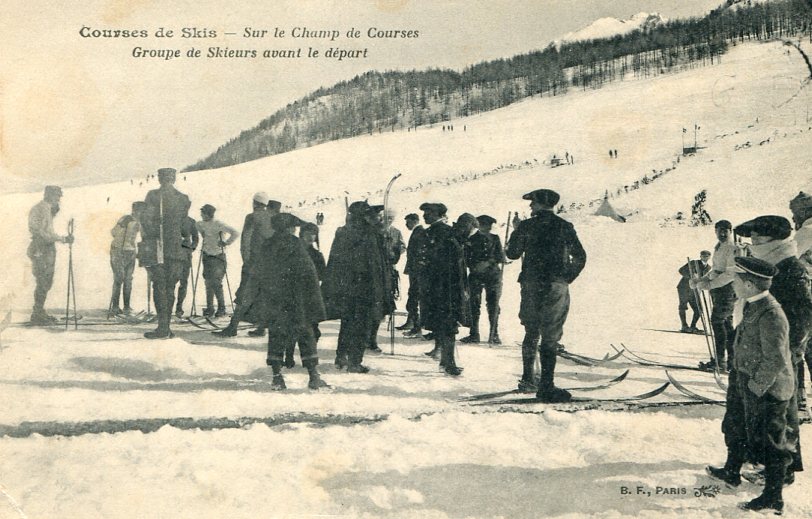 Skieurs avant le départ