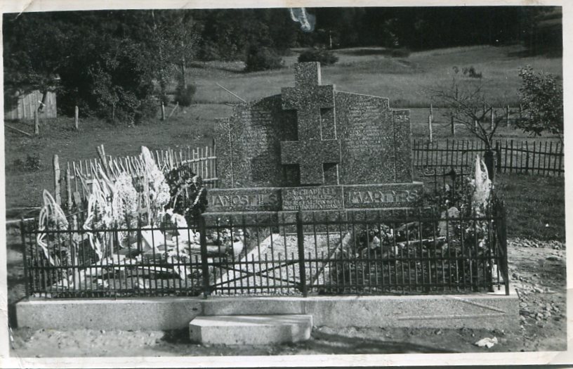 Monument à nos Martyres