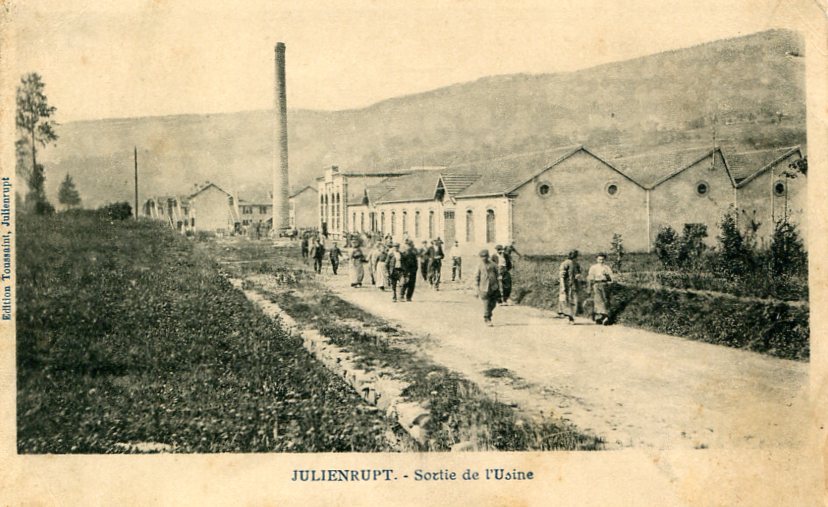 ■ Sortie de l'Usine