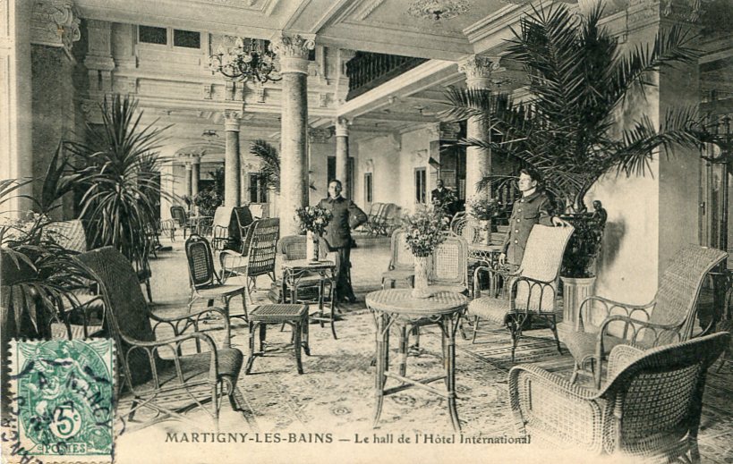 Hôtel International  -b