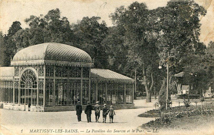 Pavillon des Sources et le Parc