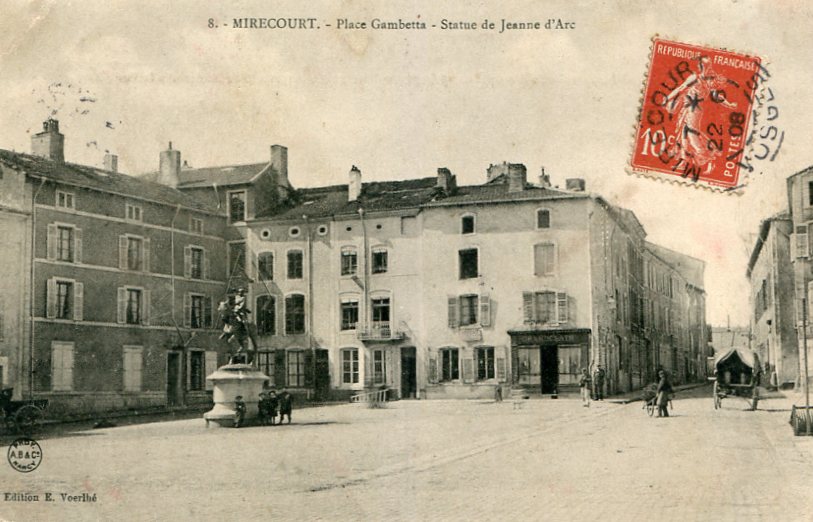 Gambetta  (Place) - Statue de Jeanne d'Arc