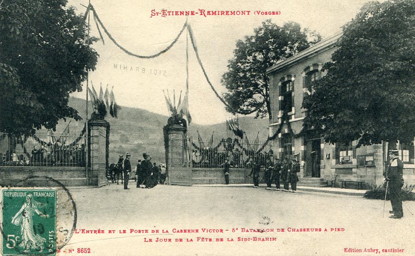 ■ Entrée de la Caserne