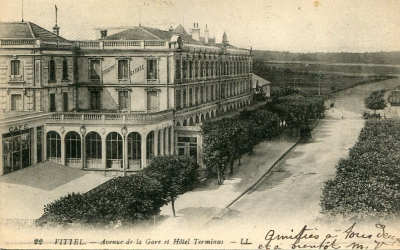 Avenue de la Gare et Hôtel Terminus