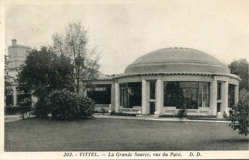 La Grande Source, vue du Parc